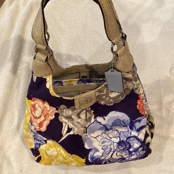 Coach purse - Picture 6 of 6